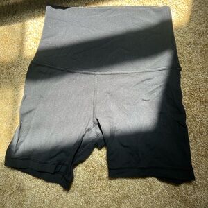 lululemon align shorts size 0!!! new and perfect condition!!! color is black